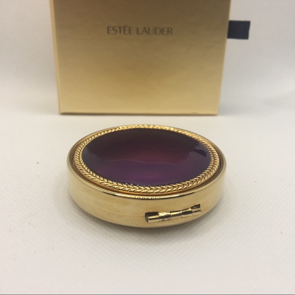 Estee Lauder Gold Compact Setting Powder - Picture 9 of 10